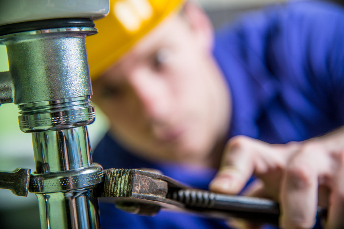 UK pipe fitter wins landmark employment status appeal