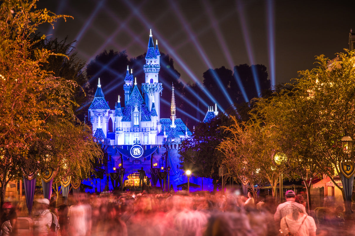 [US] The Walt Disney Company fully restore senior executive salaries