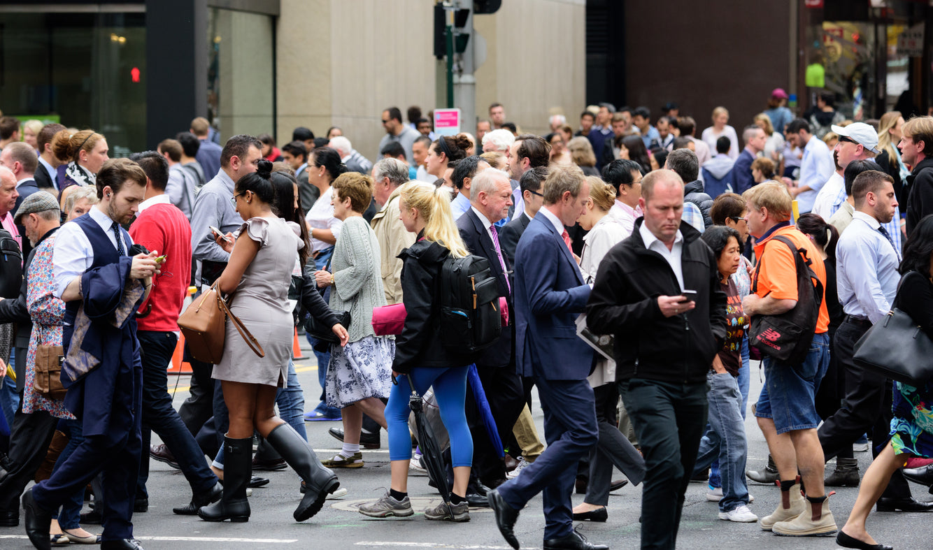 Australia’s gender pay gap drops to lowest level in 20 years