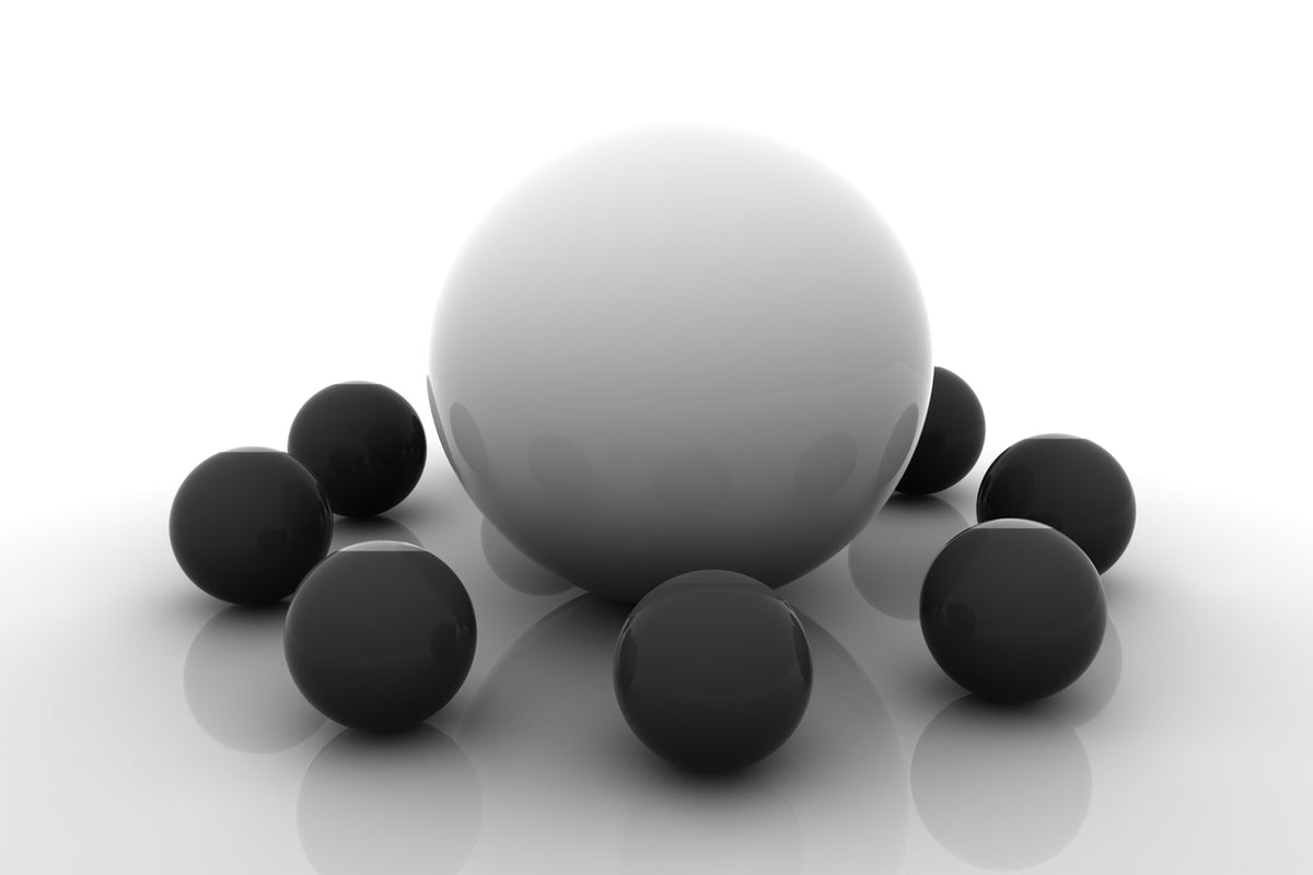US law firm settles discrimination claim by female payroll professionals