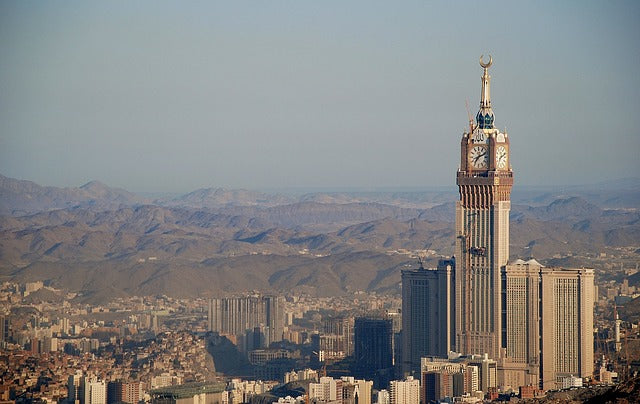 Saudi to pay part of private sector workers’ wages to boost employment